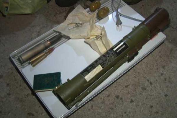 В Одессе обнаружили бесхозное авто, напичканное боеприпасами