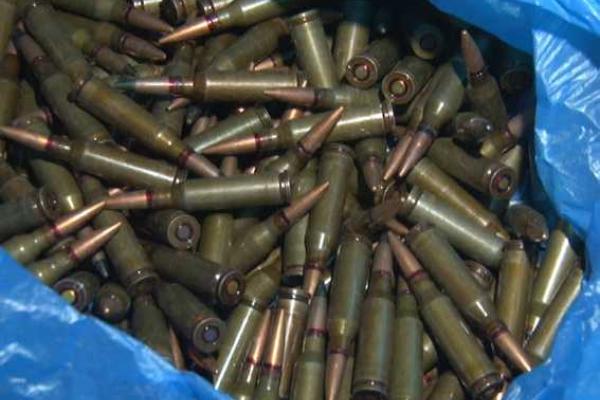 В Одессе обнаружили бесхозное авто, напичканное боеприпасами