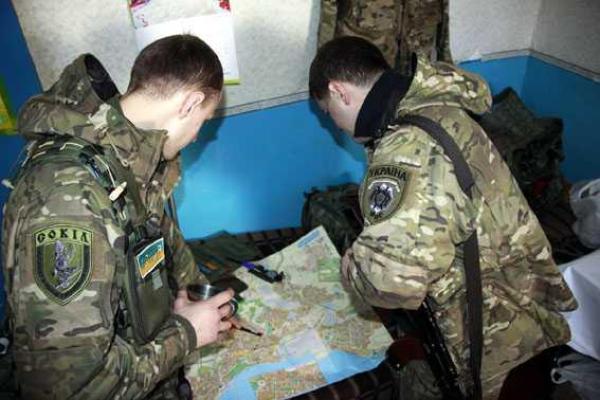 На Донетчине несут службу бойцы спецназа "Сокол" На Донетчине несут службу бойцы спецназа "Сокол"