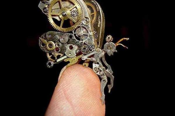 Американская художница дает новую жизнь старым часам
