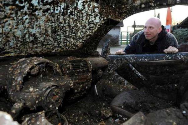 Автомобиль, пролежавший в море 7 лет, продали на eBay