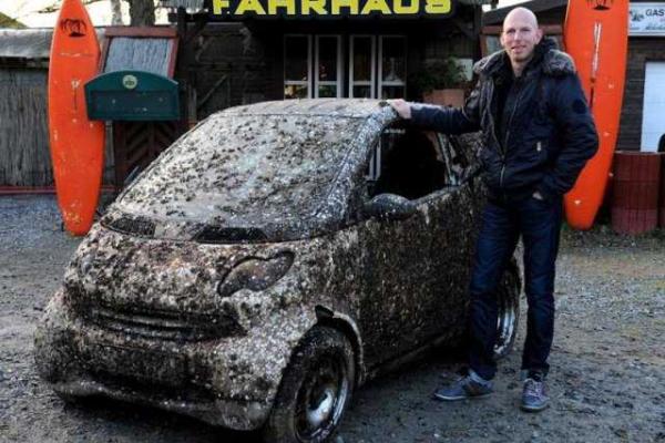 Автомобиль, пролежавший в море 7 лет, продали на eBay