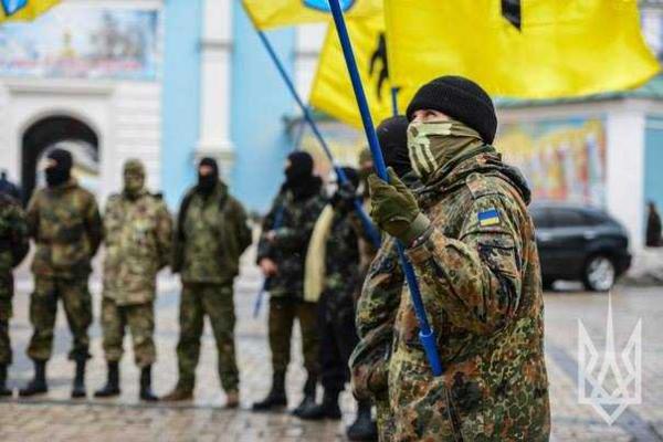 Польские волонтеры внесли свою лепту в спасение жизней бойцов полка "Азов"