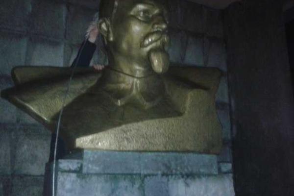 На Одесчине расправились с вождем пролетариата На Одесчине расправились с вождем пролетариата