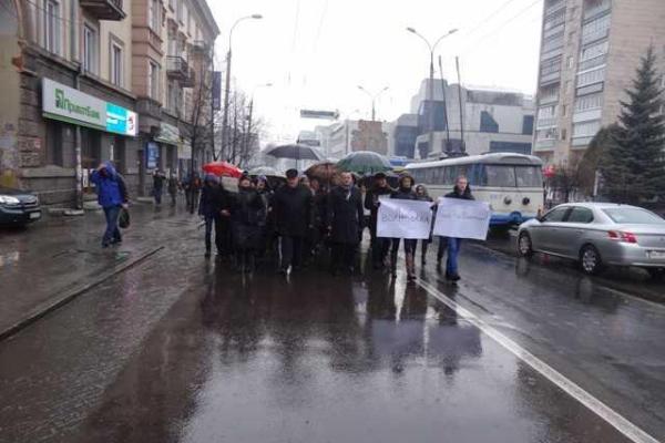 Жители Ровенщины провели "Марш мира" Жители Ровенщины провели "Марш мира"