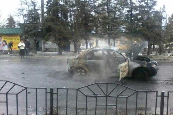 Донецк: видео с места трагедии на остановке в Ленинском районе Донецк: видео с места трагедии на остановке в Ленинском районе