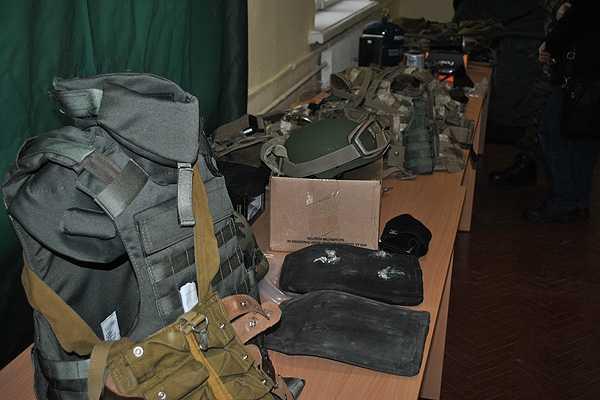 Министр МВД посетил части Нацгвардии, дислоцирующиеся в Харькове