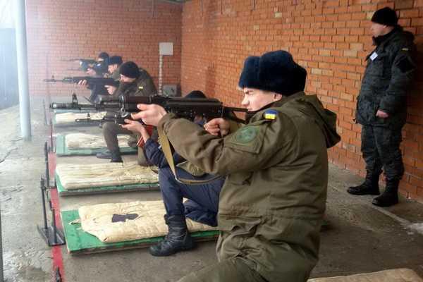 Курсанты НА НГУ продолжают стажировку в воинских частях