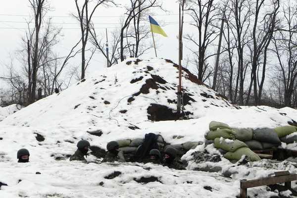 На передовой бойцам родной дом заменяют обустроенные собственными руками блиндажи На передовой бойцам родной дом заменяют обустроенные собственными руками блиндажи