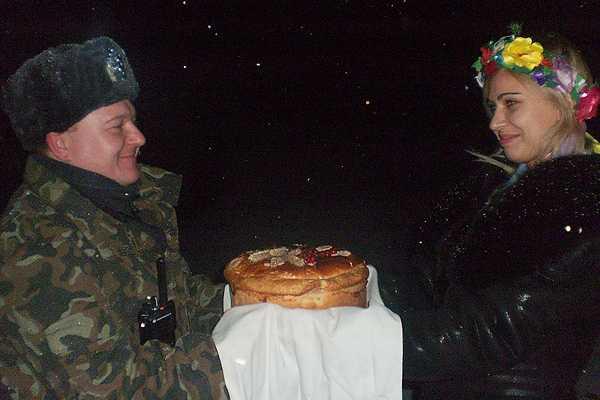 В Харьков из опасной командировки в зону АТО вернулись бойцы Нацгвардии В Харьков из опасной командировки в зону АТО вернулись бойцы Нацгвардии