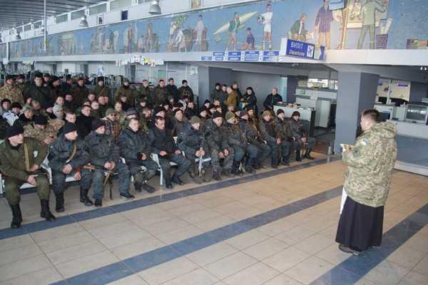 Моряки поздравили бойцов с Рождеством прямо на передовой АТО Моряки поздравили бойцов с Рождеством прямо на передовой АТО