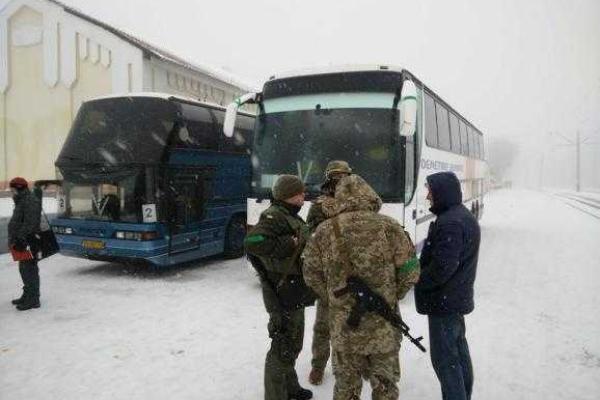 Этнических поляков организованно вывозят из Украины