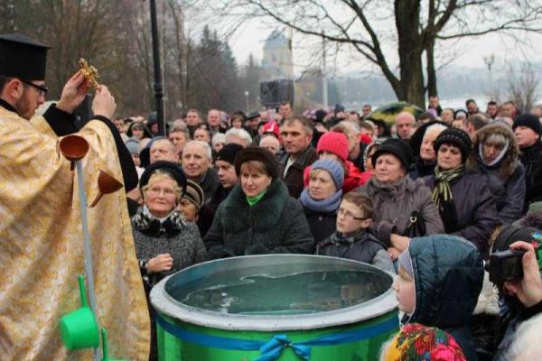 Жители Тернополя вышли на "Марш мира" Жители Тернополя вышли на "Марш мира"