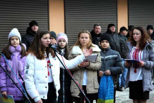 В зону АТО отправился сводный отряд правоохранителей Ровенщины В зону АТО отправился сводный отряд правоохранителей Ровенщины