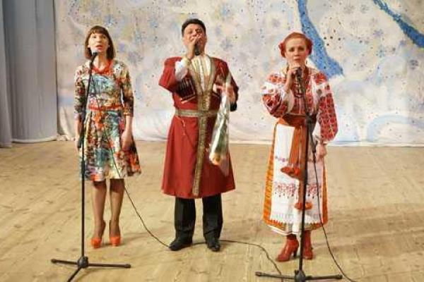 Артисты в рамках благотворительного мероприятия побывали в гостях у бойцов АТО Артисты в рамках благотворительного мероприятия побывали в гостях у бойцов АТО