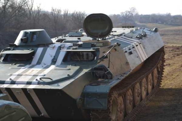 На Ровенщине волонтеры-умельцы восстанавливают военную технику для ВСУ На Ровенщине волонтеры-умельцы восстанавливают военную технику для ВСУ