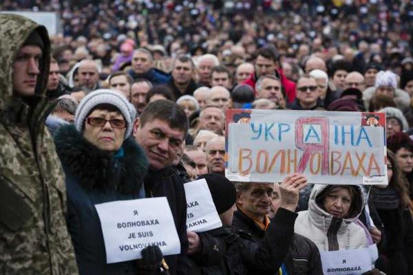 Порошенко: Мы не отдадим ни одного клочка украинской земли! Порошенко: Мы не отдадим ни одного клочка украинской земли!