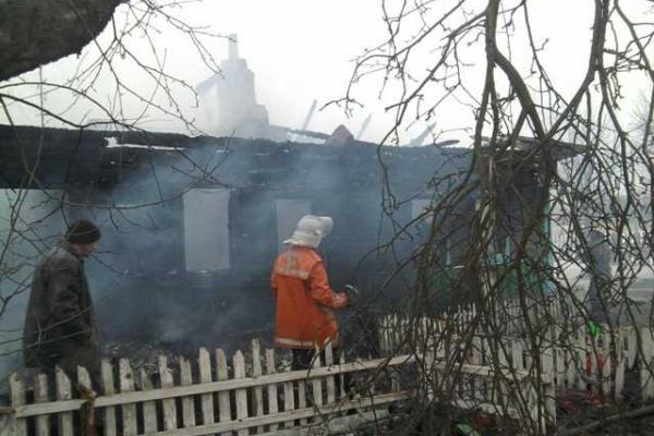 На Житомирщине в пожаре погибла малолетняя девочка На Житомирщине в пожаре погибла малолетняя девочка