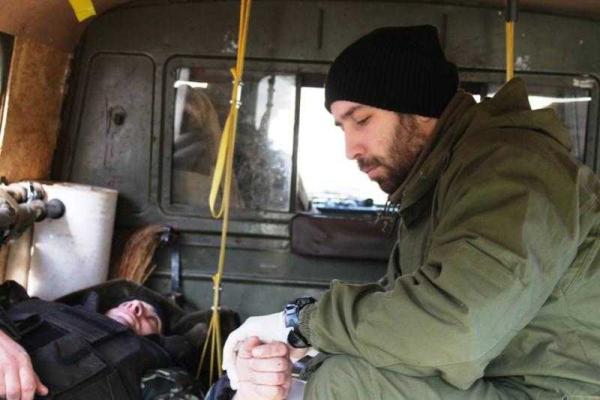 Медики ВДВ - ангелы в белых халатах в зоне боевых действий Медики ВДВ - ангелы в белых халатах в зоне боевых действий