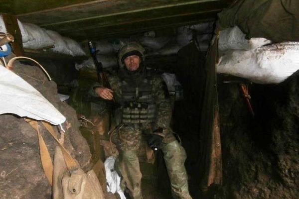 Сводный отряд ВС ВСУ достойно несет службу на Донецком рубеже Сводный отряд ВС ВСУ достойно несет службу на Донецком рубеже