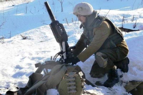 Сводный отряд ВС ВСУ достойно несет службу на Донецком рубеже Сводный отряд ВС ВСУ достойно несет службу на Донецком рубеже