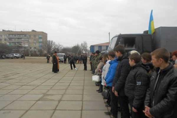 Патриоты Украины передали бойцам в зону АТО отремонтированную технику Патриоты Украины передали бойцам в зону АТО отремонтированную технику