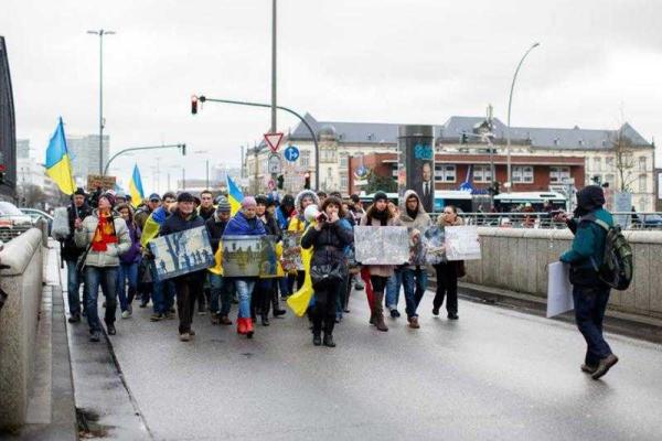 Шествие памяти Небесной Сотни провели в Гамбурге Шествие памяти Небесной Сотни провели в Гамбурге