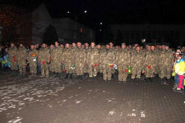 Бойцы 128-й отдельной горно-пехотной бригады вернулись с горячего Донбасса Бойцы 128-й отдельной горно-пехотной бригады вернулись с горячего Донбасса