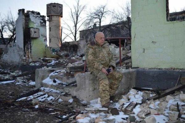 Дети многострадальной Новотошковки получили подарки, жители ждут мира