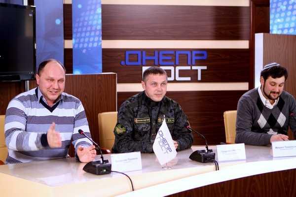 Военная техника получила новую жизнь в умелых руках волонтеров Военная техника получила новую жизнь в умелых руках волонтеров