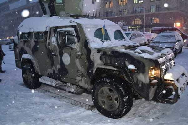 Нацгвардейцы круглосуточно патрулируют улицы Харькова Нацгвардейцы круглосуточно патрулируют улицы Харькова