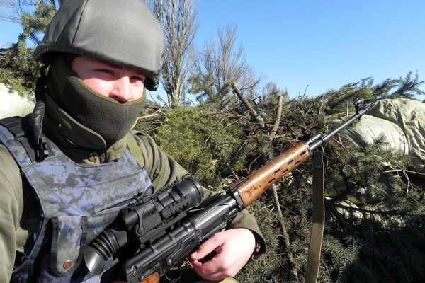 Нацгвардейцы на блокпосту задержали дезертира-боевика Нацгвардейцы на блокпосту задержали дезертира-боевика