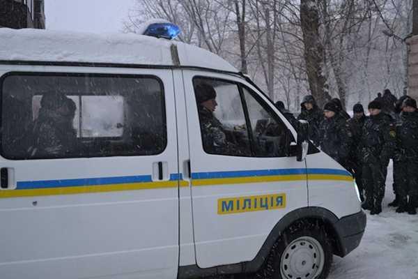 Нацгвардейцы круглосуточно патрулируют улицы Харькова Нацгвардейцы круглосуточно патрулируют улицы Харькова