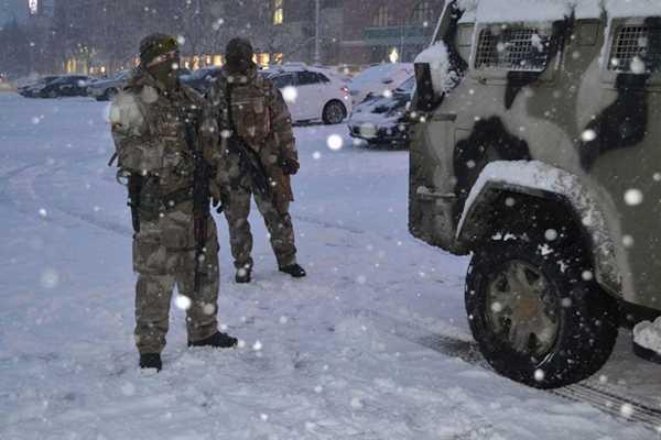 Нацгвардейцы круглосуточно патрулируют улицы Харькова Нацгвардейцы круглосуточно патрулируют улицы Харькова