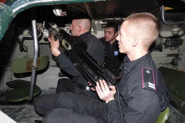 В Учебном центре НГУ закончились учебные сборы с экипажами БТР-70 В Учебном центре НГУ закончились учебные сборы с экипажами БТР-70