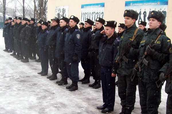 Присягу на верность украинскому народу приняли военнослужащие в Полтавском батальоне Нацгвардии Присягу на верность украинскому народу приняли военнослужащие в Полтавском батальоне Нацгвардии