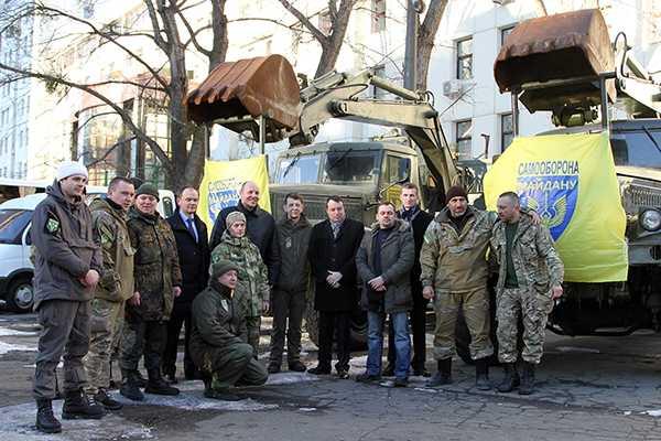 Спецтехнику на передовую передал коллектив ПАО "АК"Киевводоканал" Спецтехнику на передовую передал коллектив ПАО "АК"Киевводоканал"