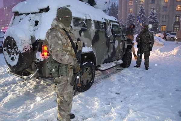 Нацгвардейцы круглосуточно патрулируют улицы Харькова Нацгвардейцы круглосуточно патрулируют улицы Харькова