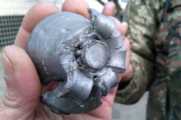 На Луганщине волонтеры передали гвардейцам бронированный микроавтобус