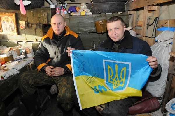 Нацгвардейцы на передовой: Здесь отношения даже больше чем человеческие, даже больше чем братские