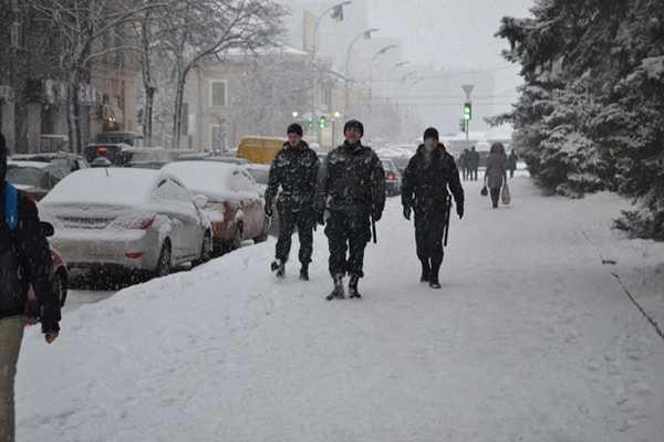 Нацгвардейцы круглосуточно патрулируют улицы Харькова Нацгвардейцы круглосуточно патрулируют улицы Харькова