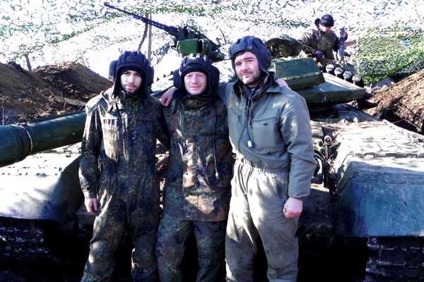 Танкисты Нацгвардии проявляют стойкость и героизм в боях с врагом Танкисты Нацгвардии проявляют стойкость и героизм в боях с врагом