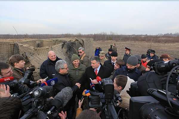 На Полигоне прошла презентация защитного модуля "Hesco" для ВСУ На Полигоне прошла презентация защитного модуля "Hesco" для ВСУ