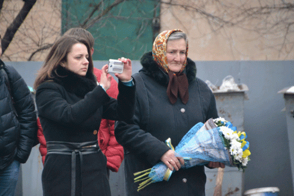 Из горячей точки Украины домой на отдых вернулись бойцы батальона "Львов" Из горячей точки Украины домой на отдых вернулись бойцы батальона "Львов"