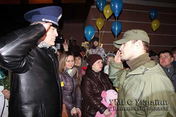 Бойцы спецподразделения "Свитязь" вернулись на малую Родину из зоны АТО Бойцы спецподразделения "Свитязь" вернулись на малую Родину из зоны АТО