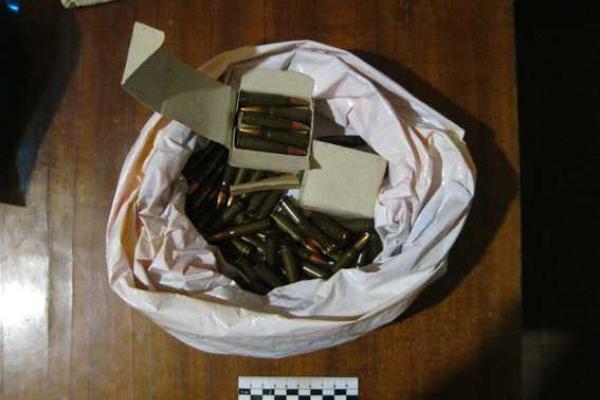 На блокпосту под Харьковом задержан автомобиль, напичканный оружием