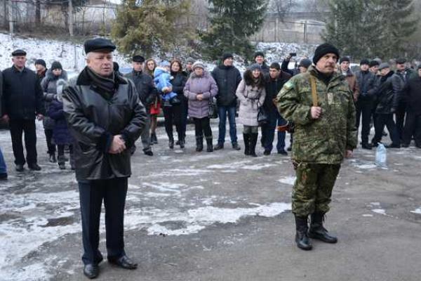 Тернопольщина проводила в зону АТО добровольцев-правоохранителей Тернопольщина проводила в зону АТО добровольцев-правоохранителей