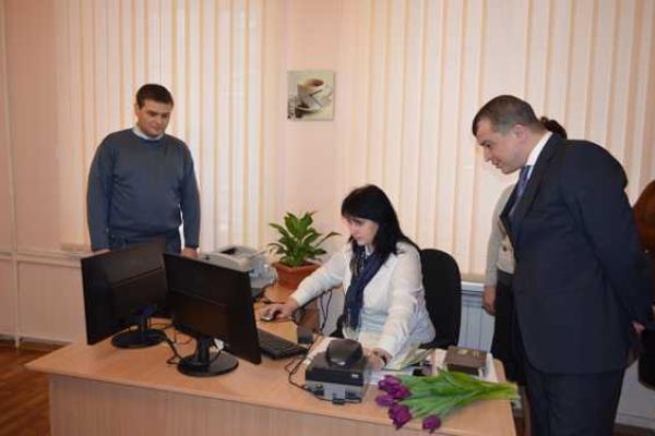 В Харькове началась выдача биометрических паспортов В Харькове началась выдача биометрических паспортов