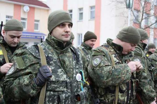 На Винничине в зону АТО проводили бойцов сводного отряда милиции и спецназовцев батальона "Винница"