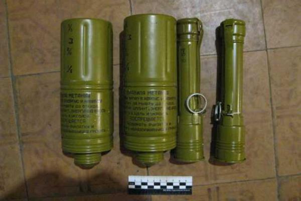 На блокпосту под Харьковом задержан автомобиль, напичканный оружием